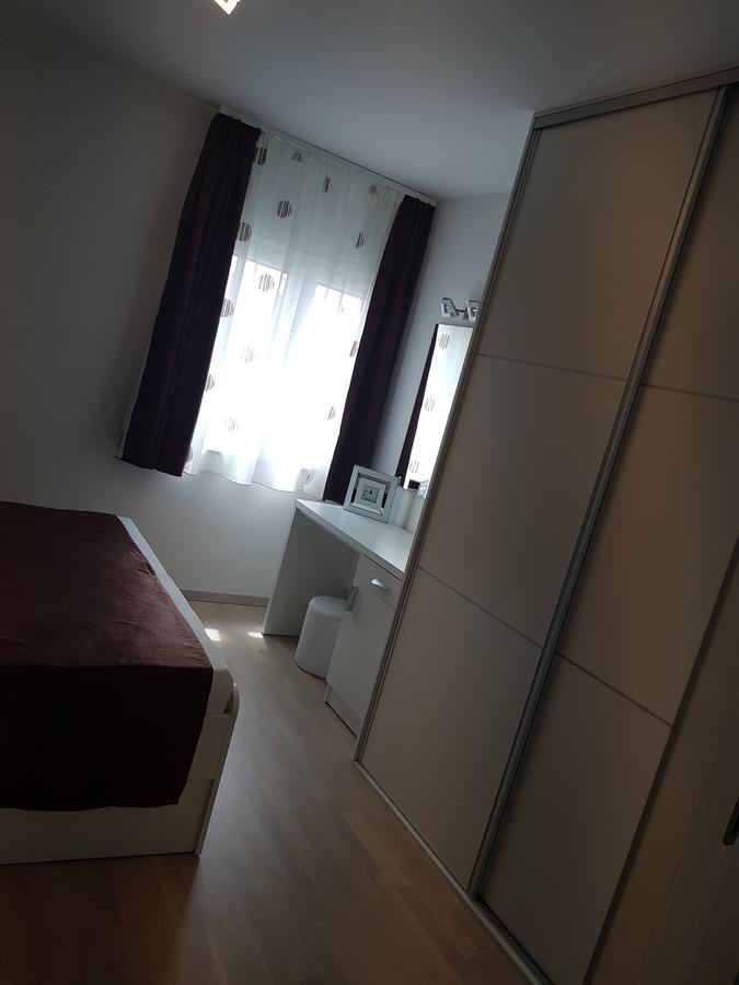 Apartments Petricevic Podstrana Exterior foto