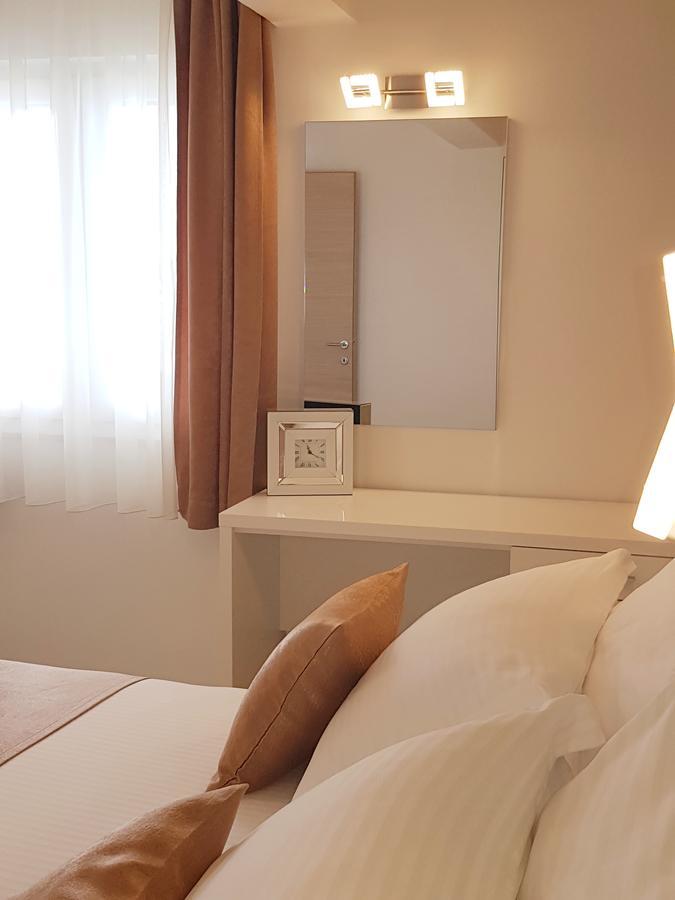 Apartments Petricevic Podstrana Exterior foto